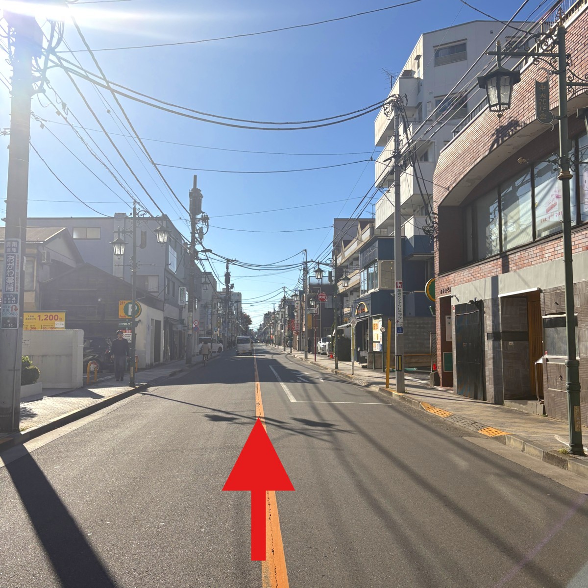 国立駅南口から続く富士見通りを直進する道のり